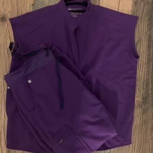 FIGS Scrub Top (M) & Jogger Pants (L) Set, Purple